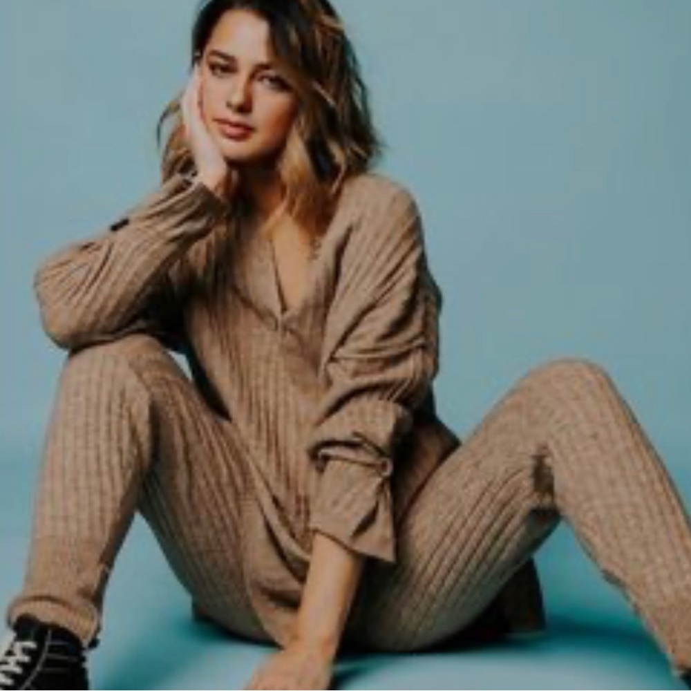 NWT Free People Two piece sweater jogger set size S